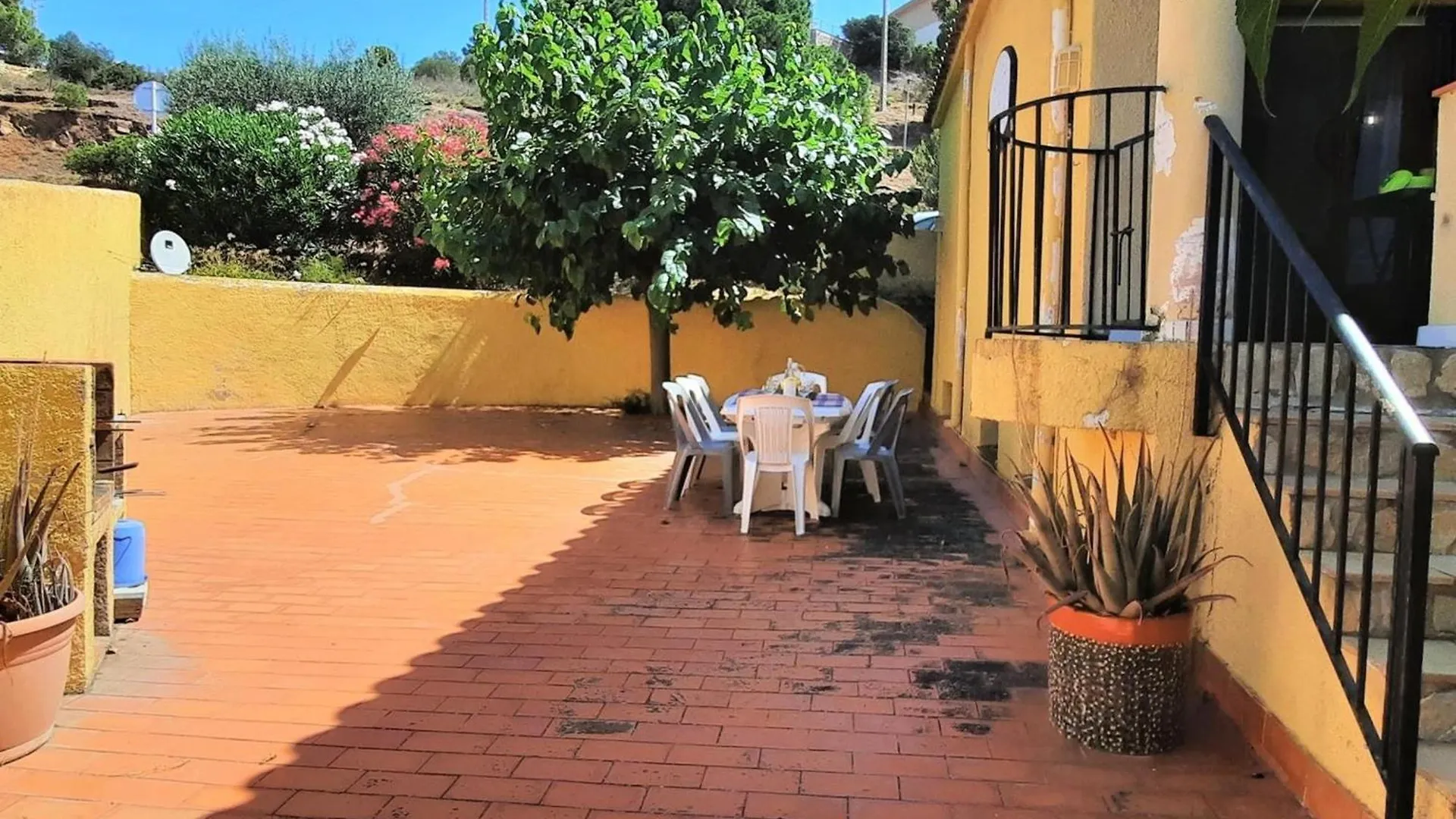Apartment Apartamento En Llanca Con Terraza, Bbq Y Cerca De Playas Y Actividades - Es-170-25
